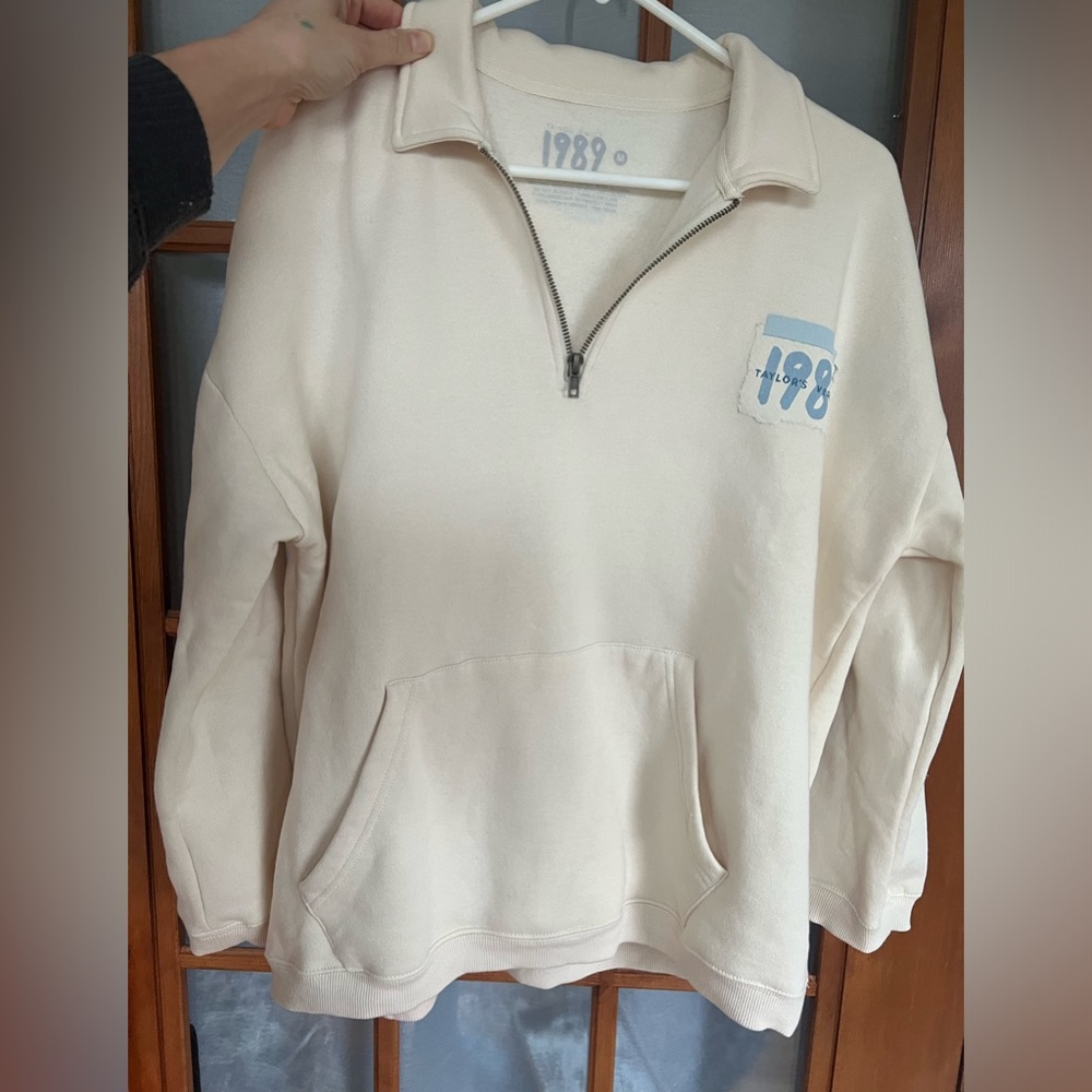 Taylor swift 1989 official merch